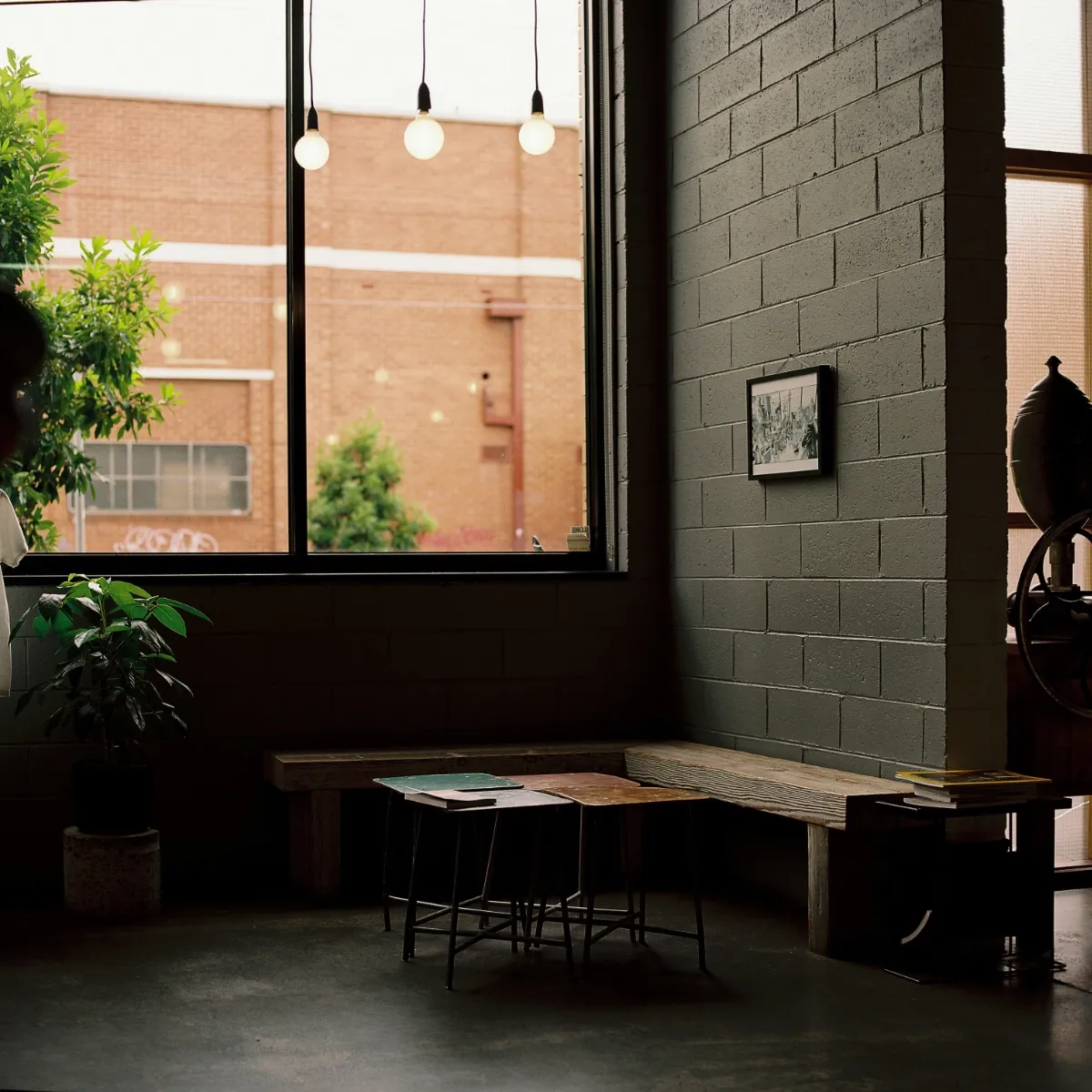 Vibes at the café